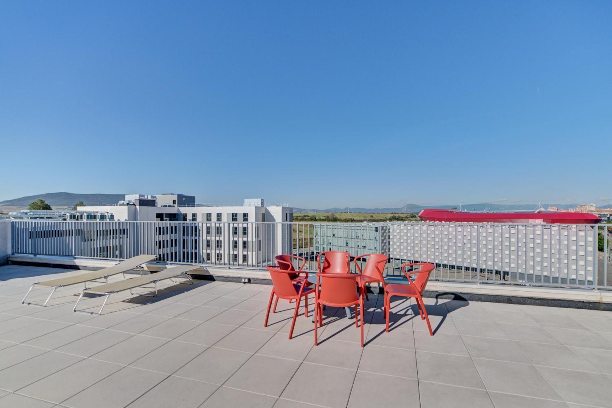 Apartahotel And Coliving *